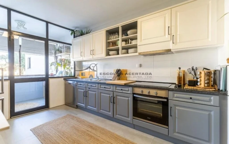 Apartamento T3 para Venda em Pedrouços Foto 2