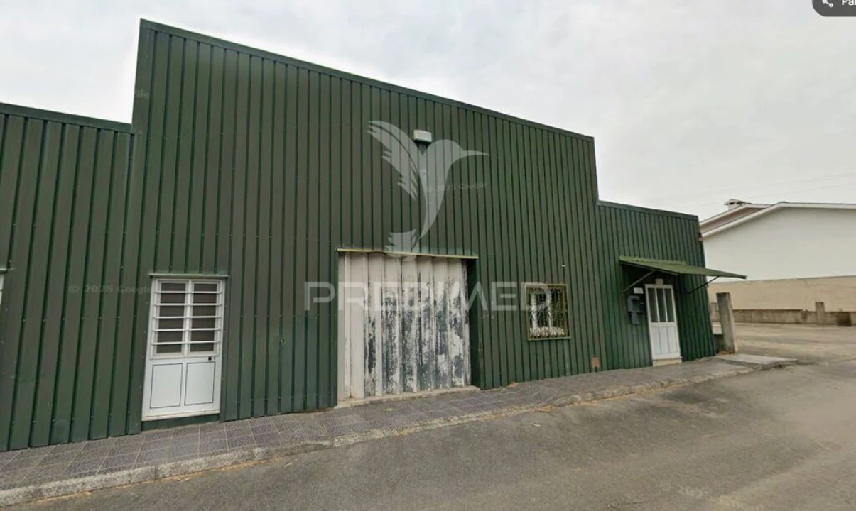 Armazém para Venda em Valongo do Vouga Foto 2