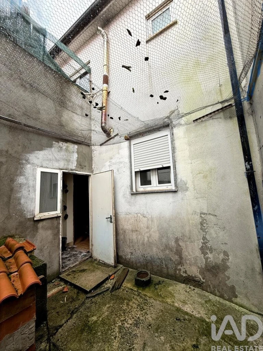 Moradia T4 para Venda em Sé, Santa Maria e Meixedo Foto 19