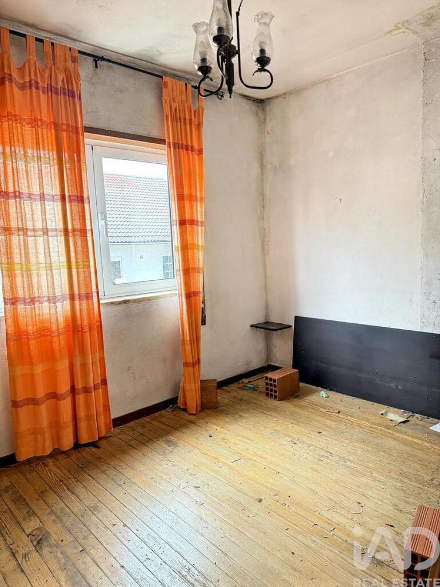 Moradia T4 para Venda em Sé, Santa Maria e Meixedo Foto 14