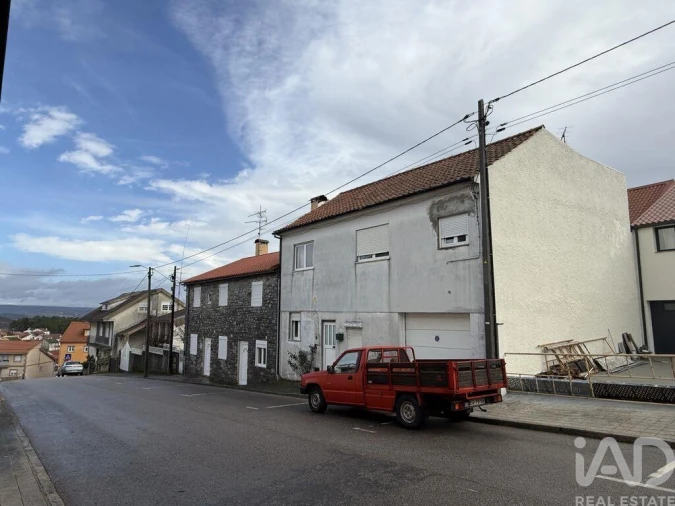 Moradia T4 para Venda em Sé, Santa Maria e Meixedo Foto 24
