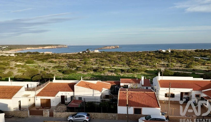 Moradia T3 para Venda em Vila de Sagres Foto 2