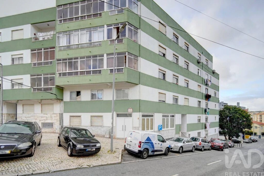 Apartamento T1 para Venda em Agualva e Mira-Sintra Foto 20