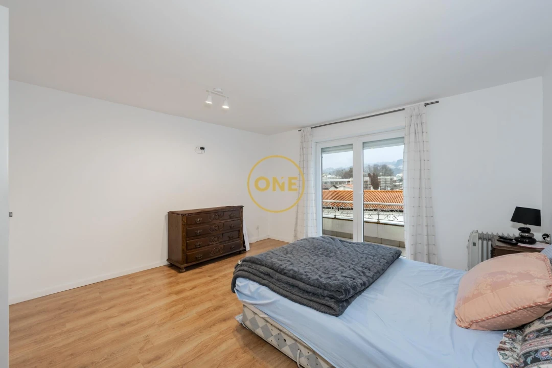 Prédio para Venda em Joane Foto 11