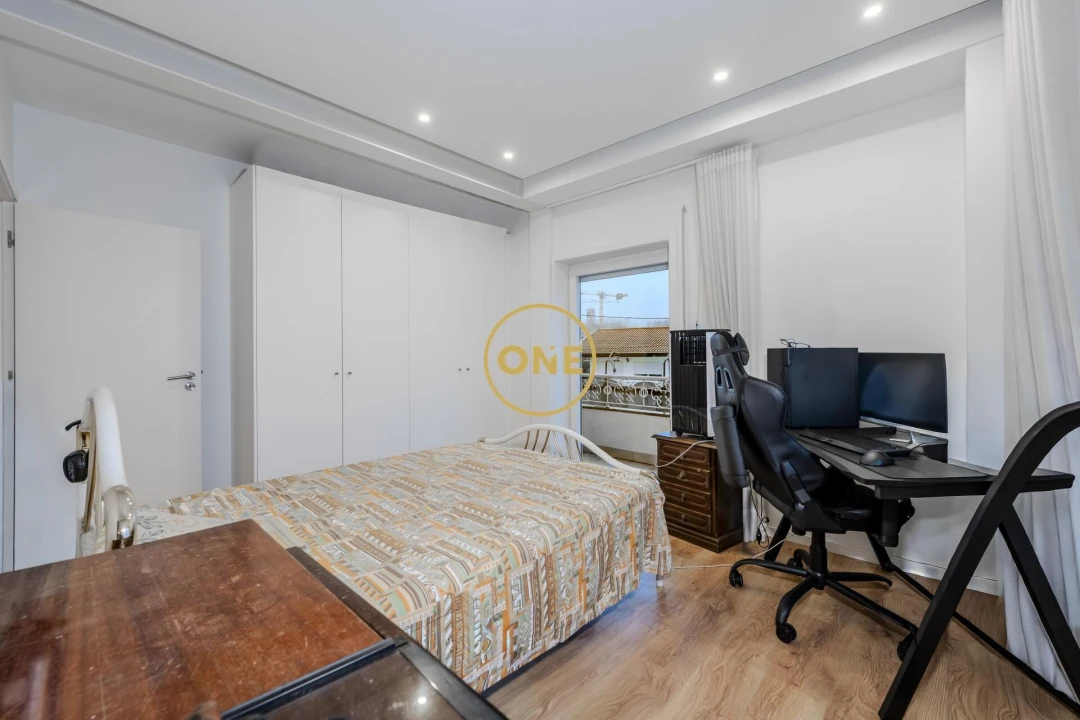 Prédio para Venda em Joane Foto 24