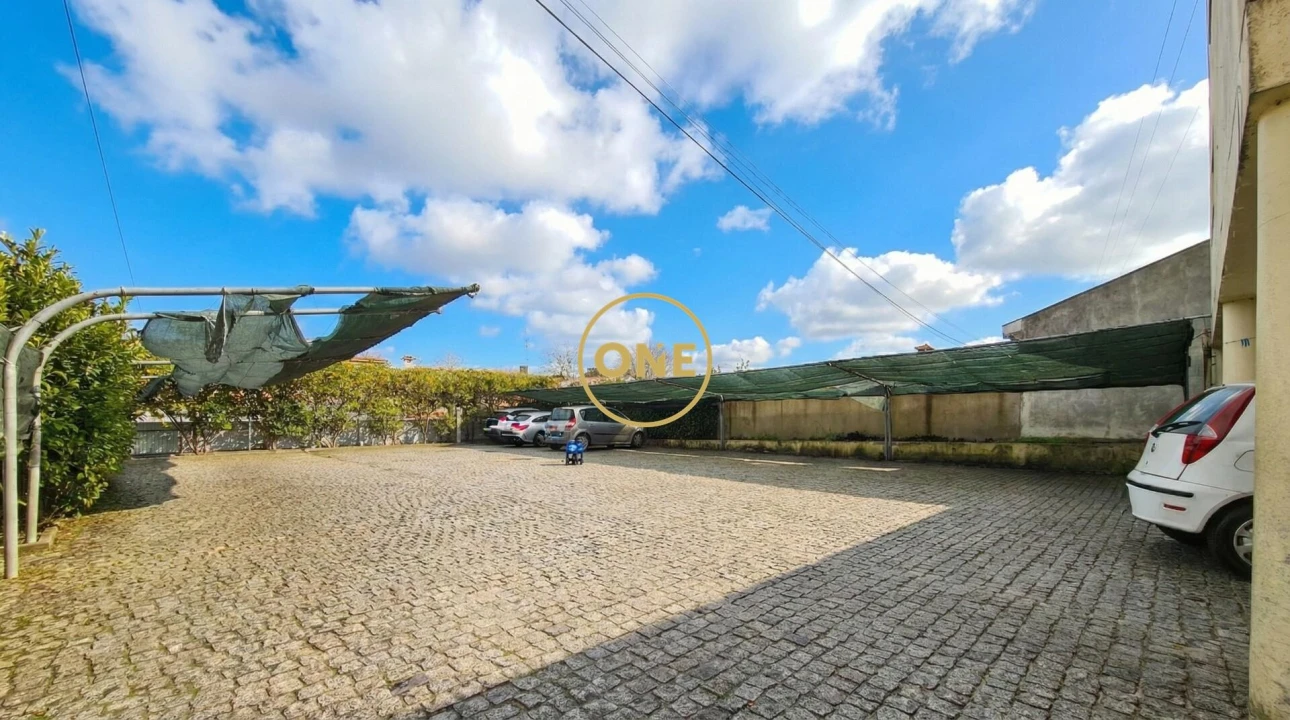 Prédio para Venda em Joane Foto 4