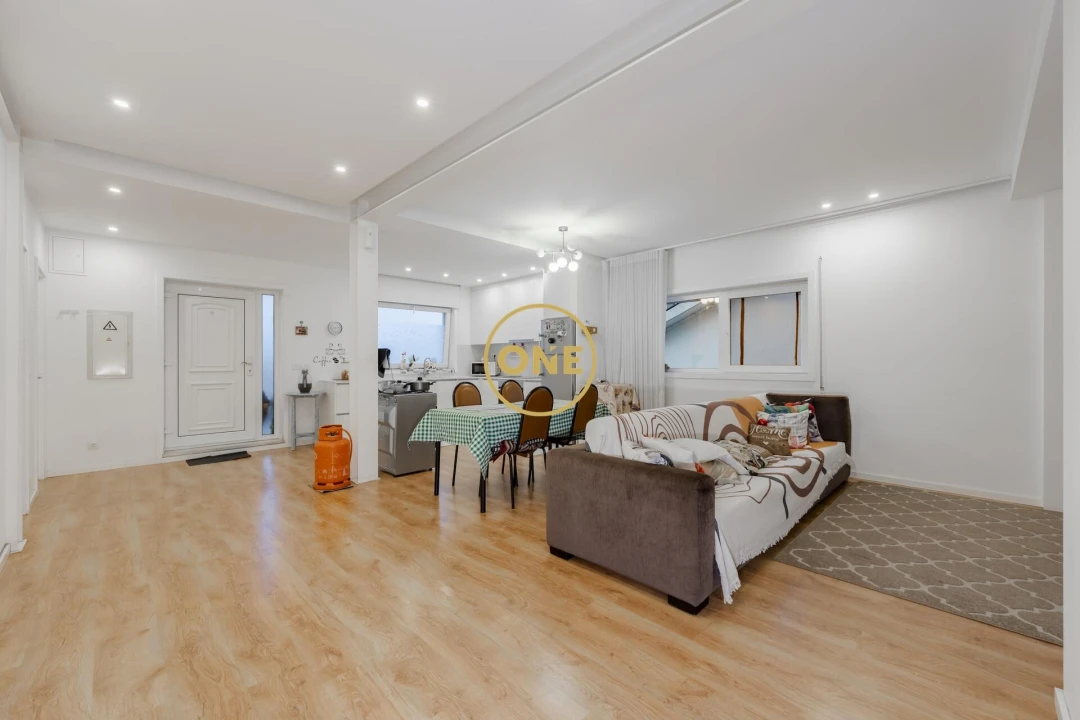 Prédio para Venda em Joane Foto 37