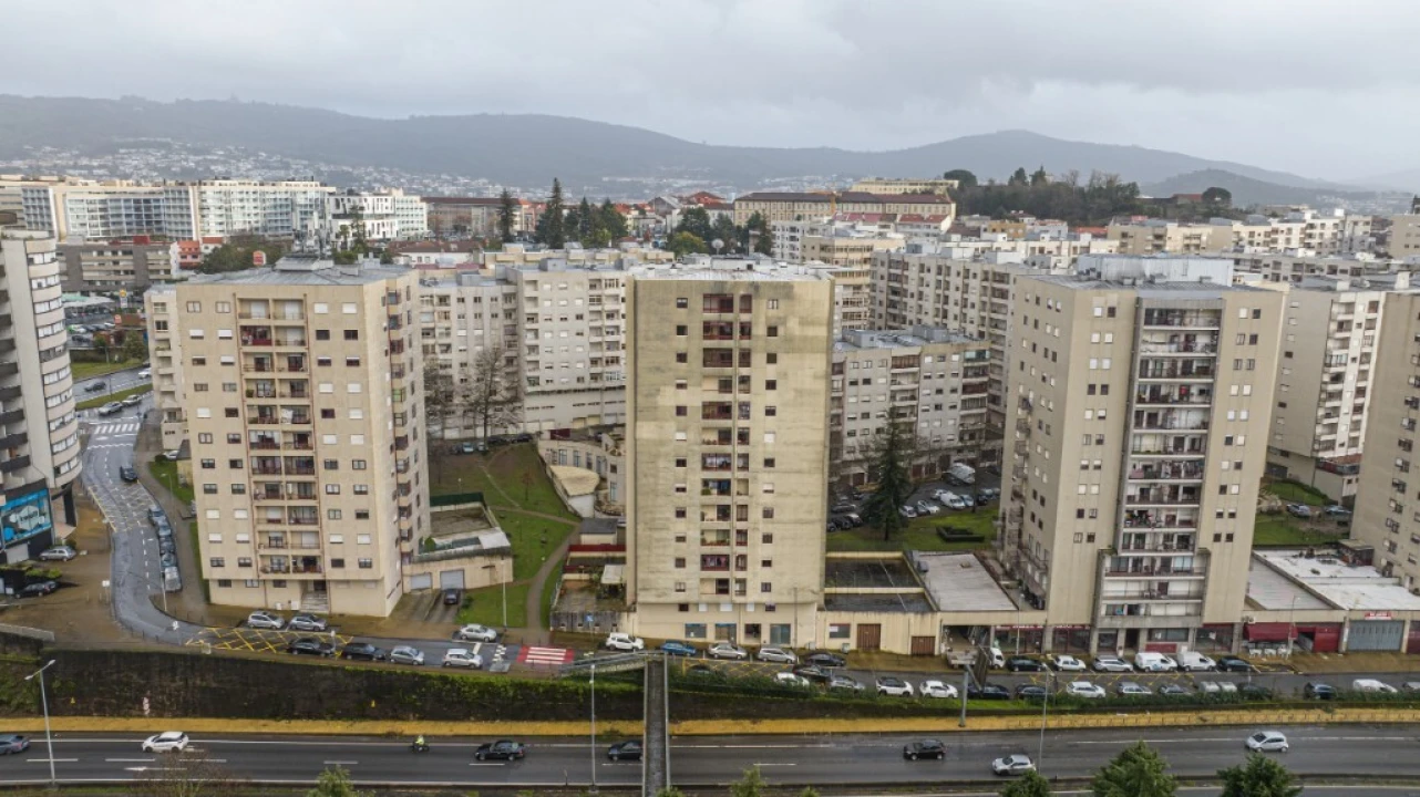 Apartamento T2 para Venda em São Vicente (Braga) Foto 17