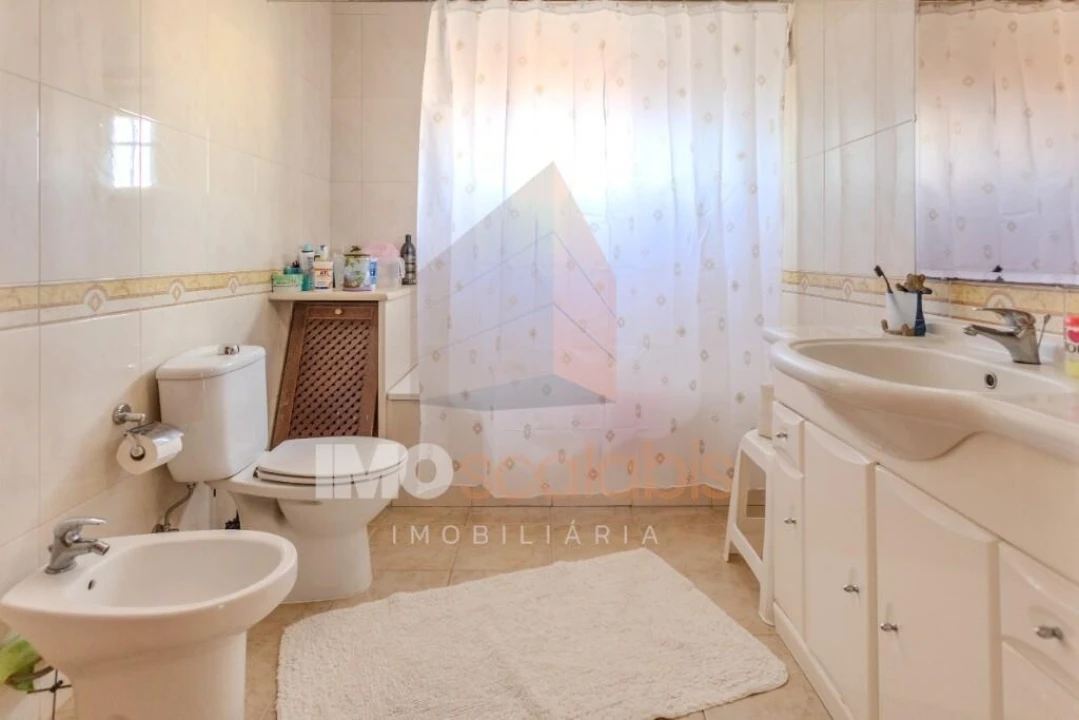 Moradia T4 para Venda em Alpiarça Foto 16