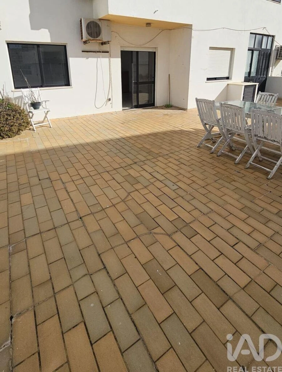 Apartamento T1 para Venda em Quarteira Foto 25