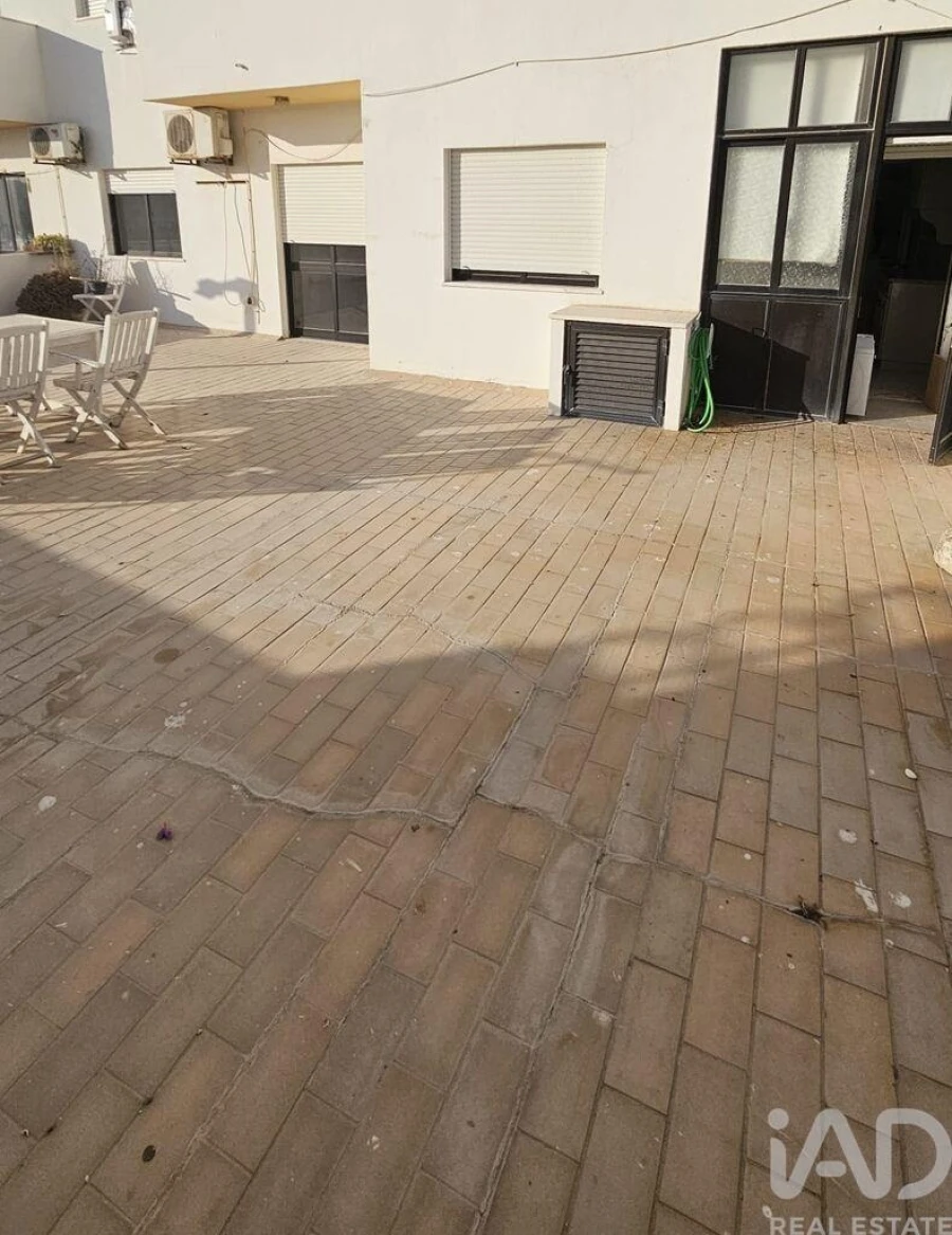 Apartamento T1 para Venda em Quarteira Foto 24