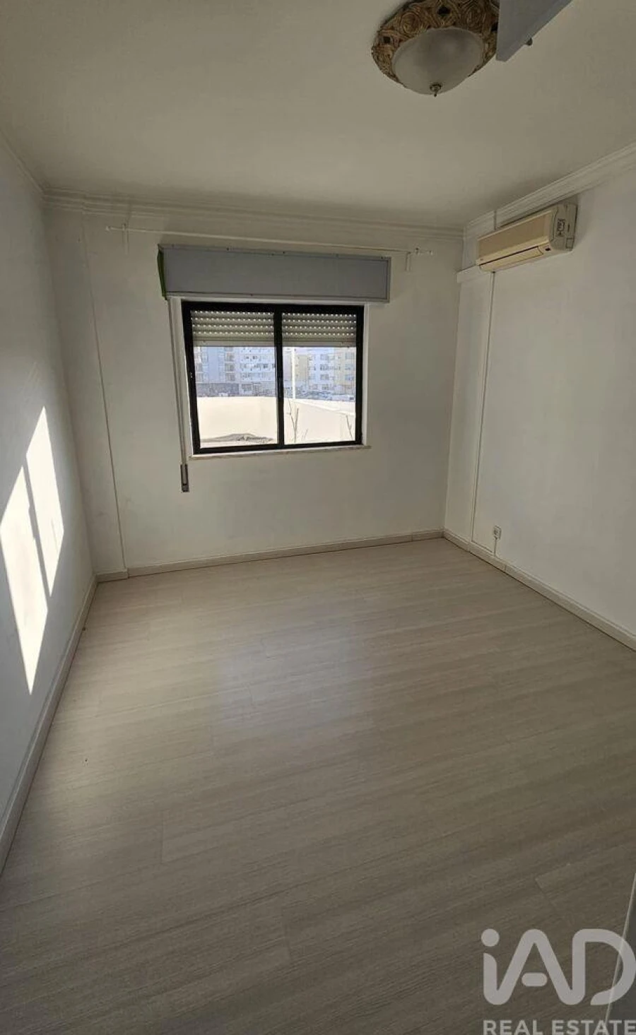 Apartamento T1 para Venda em Quarteira Foto 14