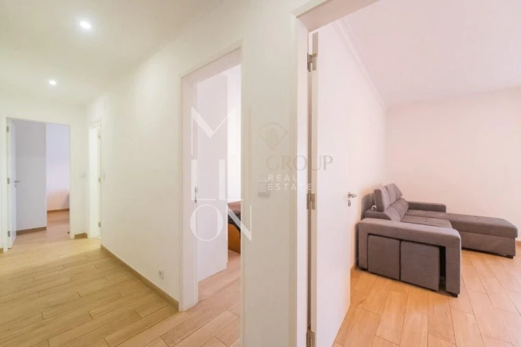 Apartamento T1 para Venda em Carcavelos e Parede Foto 7