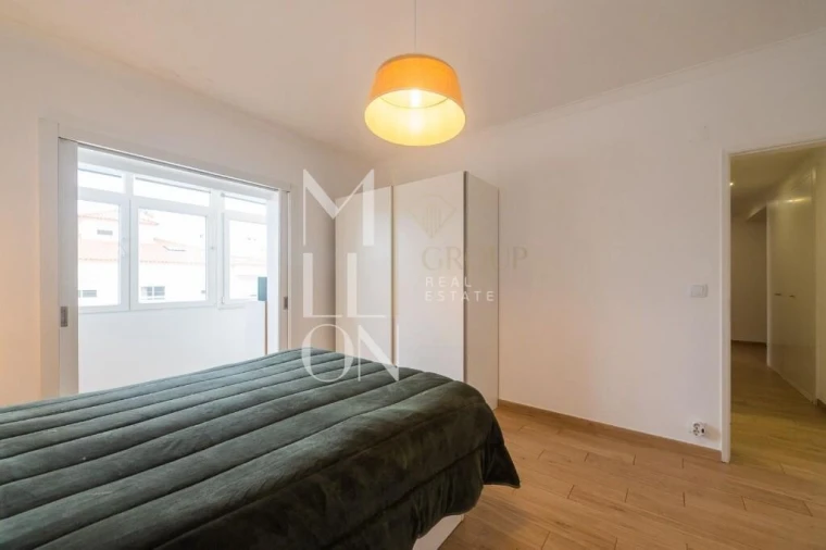 Apartamento T1 para Venda em Carcavelos e Parede Foto 8