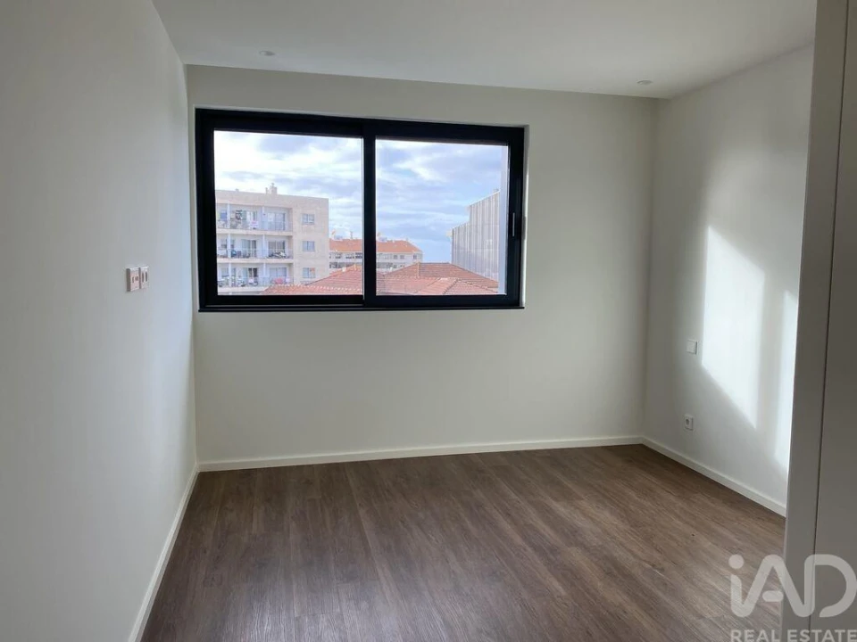 Apartamento T3 para Venda em Mafamude e Vilar do Paraíso Foto 22