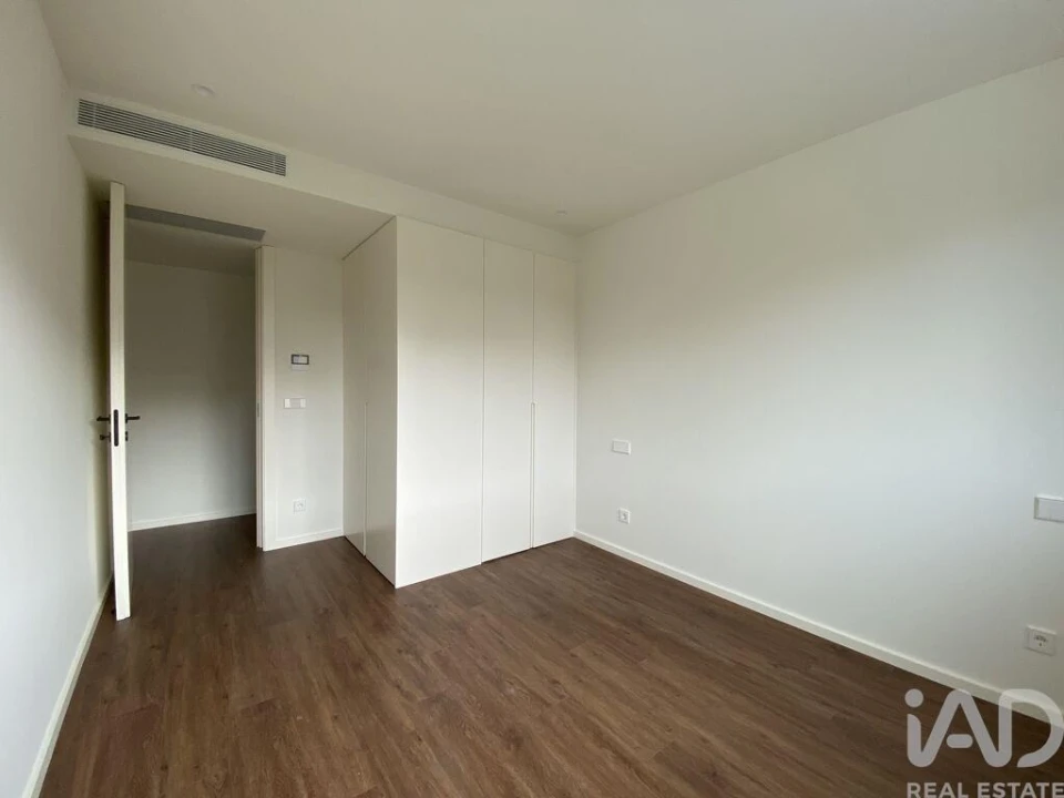 Apartamento T3 para Venda em Mafamude e Vilar do Paraíso Foto 20