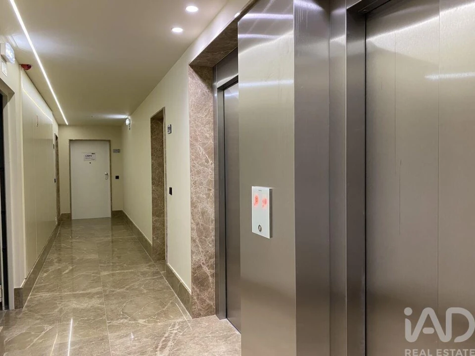 Apartamento T3 para Venda em Mafamude e Vilar do Paraíso Foto 27