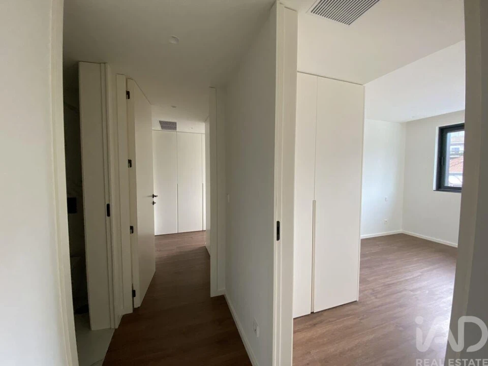 Apartamento T3 para Venda em Mafamude e Vilar do Paraíso Foto 18