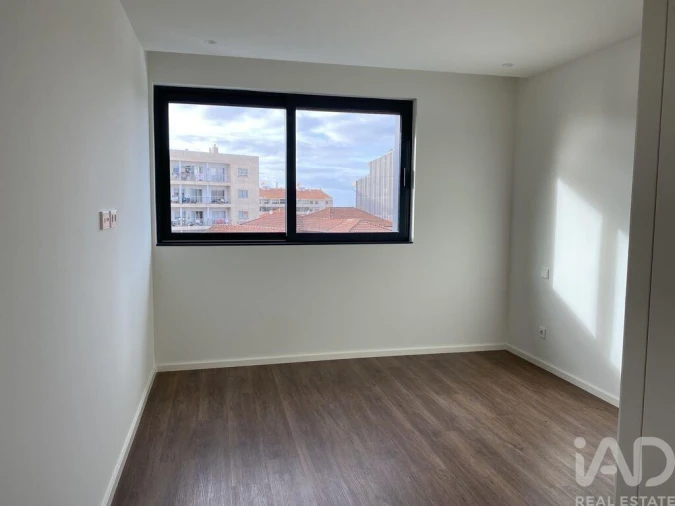 Apartamento T3 para Venda em Mafamude e Vilar do Paraíso Foto 22