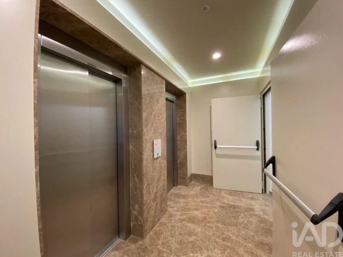 Apartamento T3 para Venda em Mafamude e Vilar do Paraíso Foto 5