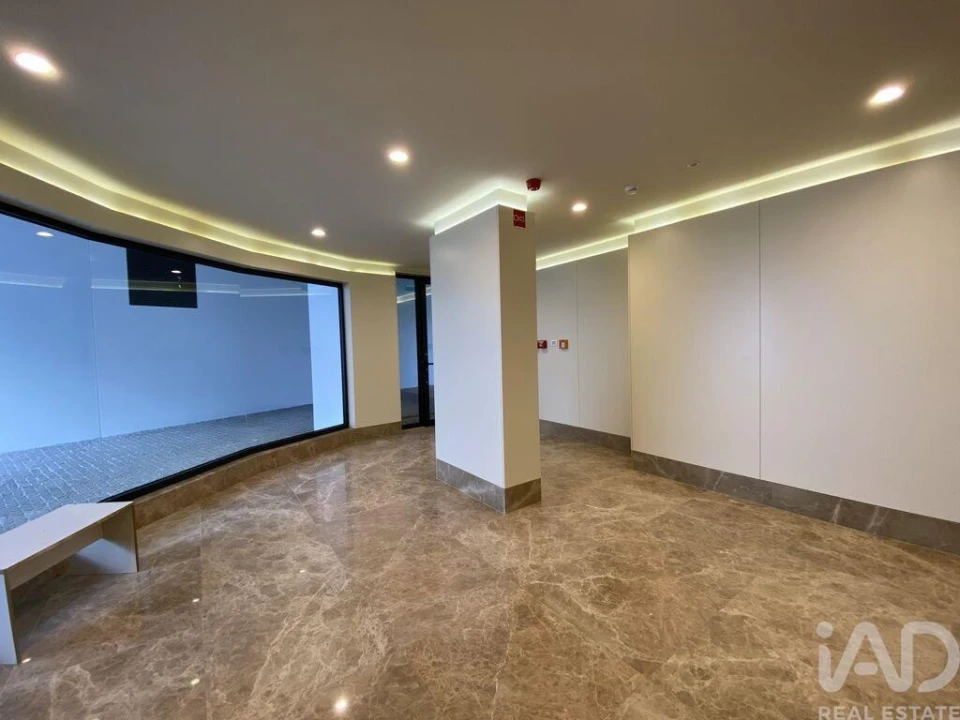 Apartamento T3 para Venda em Mafamude e Vilar do Paraíso Foto 4