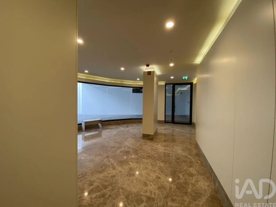 Apartamento T3 para Venda em Mafamude e Vilar do Paraíso Foto 2