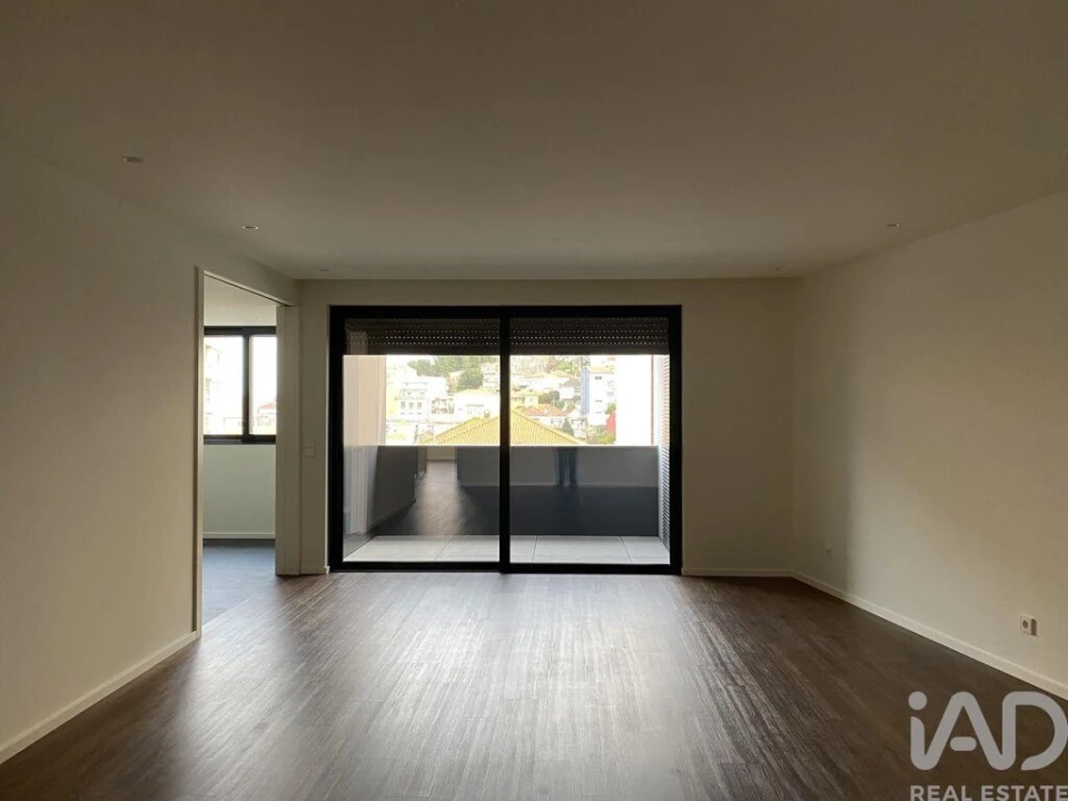 Apartamento T3 para Venda em Mafamude e Vilar do Paraíso Foto 11