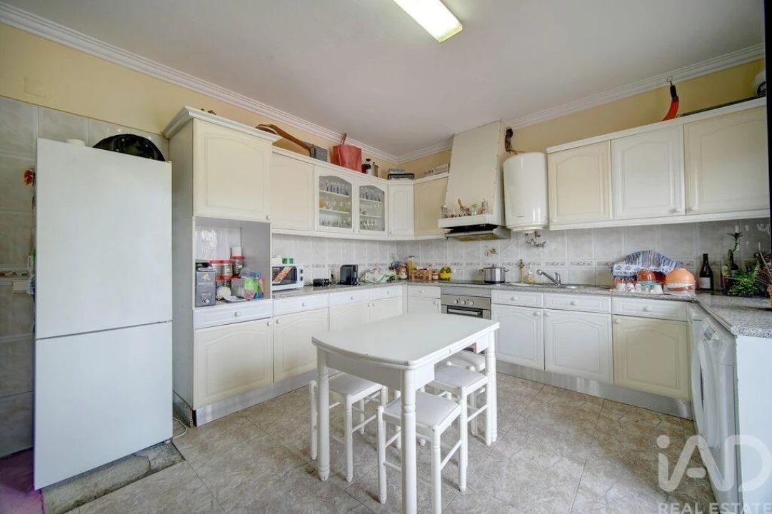 Moradia T8 para Venda em Corroios Foto 17