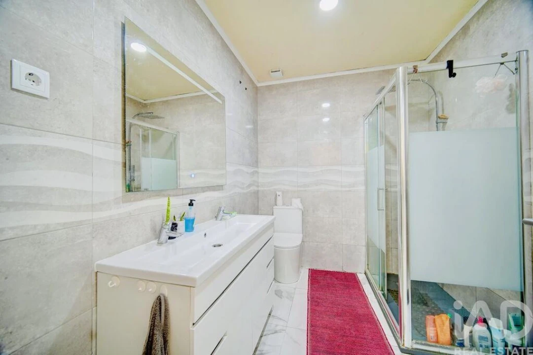 Moradia T8 para Venda em Corroios Foto 3