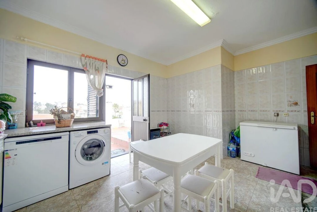 Moradia T8 para Venda em Corroios Foto 18