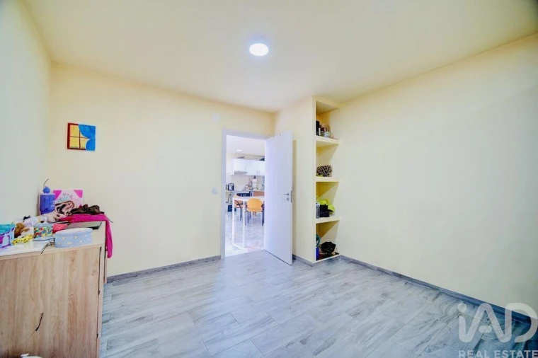 Moradia T8 para Venda em Corroios Foto 7