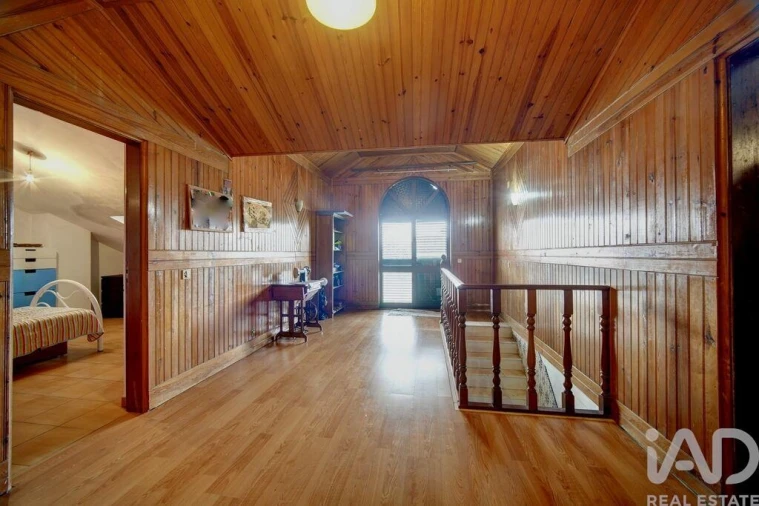 Moradia T8 para Venda em Corroios Foto 23