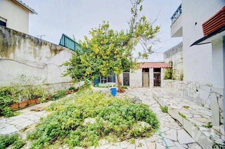 Moradia T8 para Venda em Corroios Foto 33