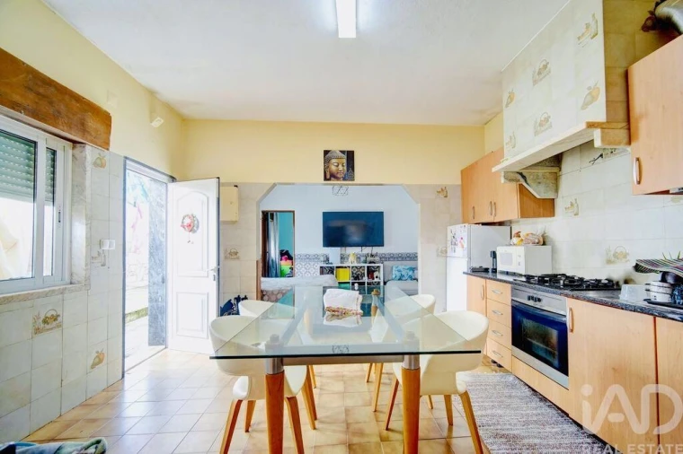 Moradia T8 para Venda em Corroios Foto 29