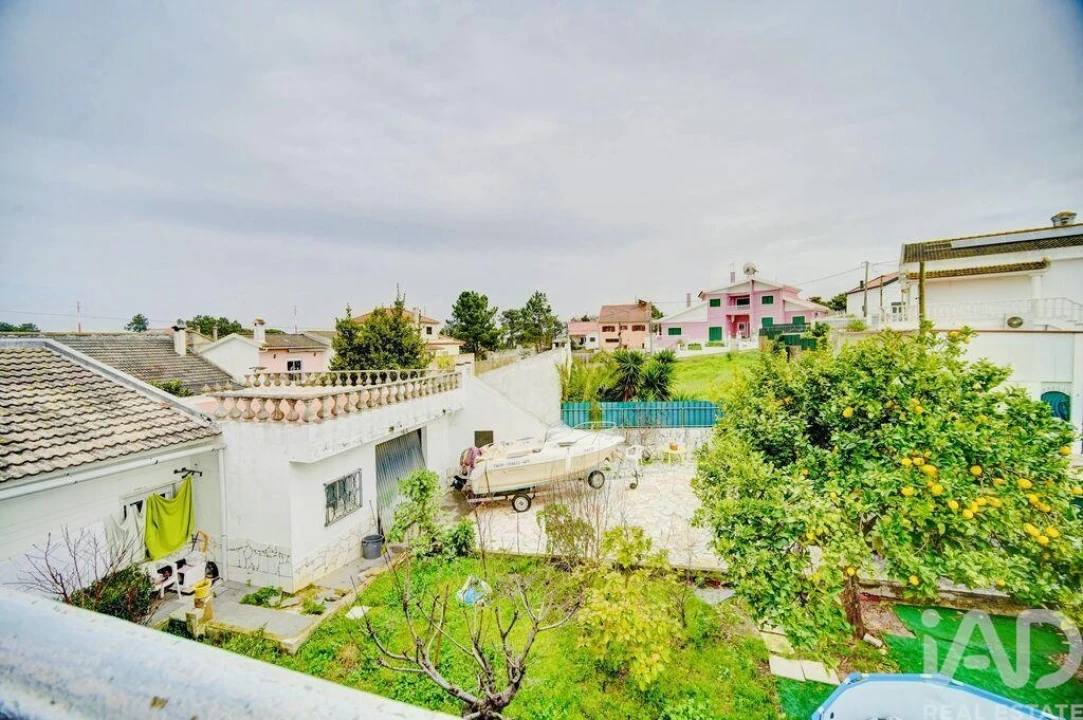 Moradia T8 para Venda em Corroios Foto 10