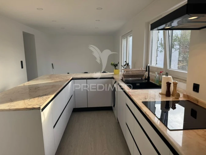 Moradia T3 para Venda em Arranho Foto 3