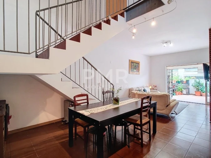 Moradia T4 para Venda em Santa Clara Foto 1