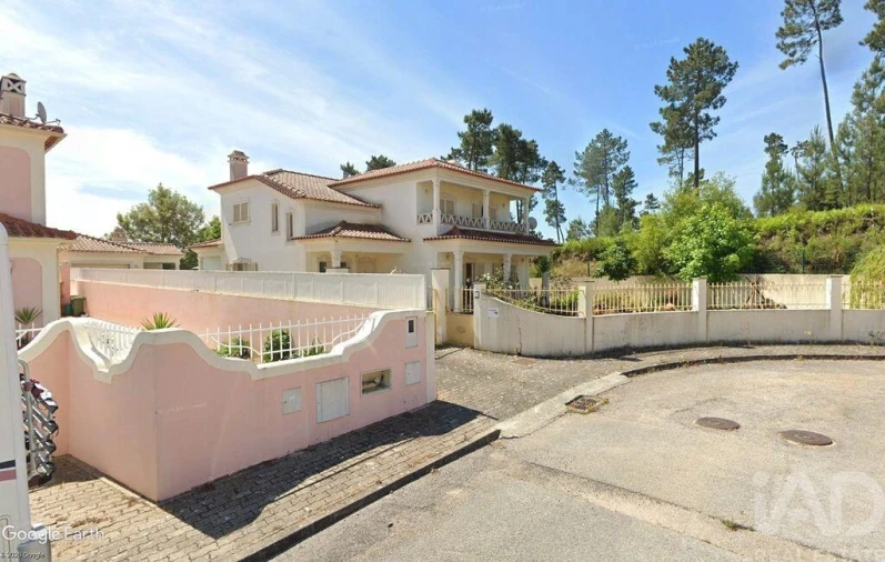 Moradia T4 para Venda em Seiça Foto 3