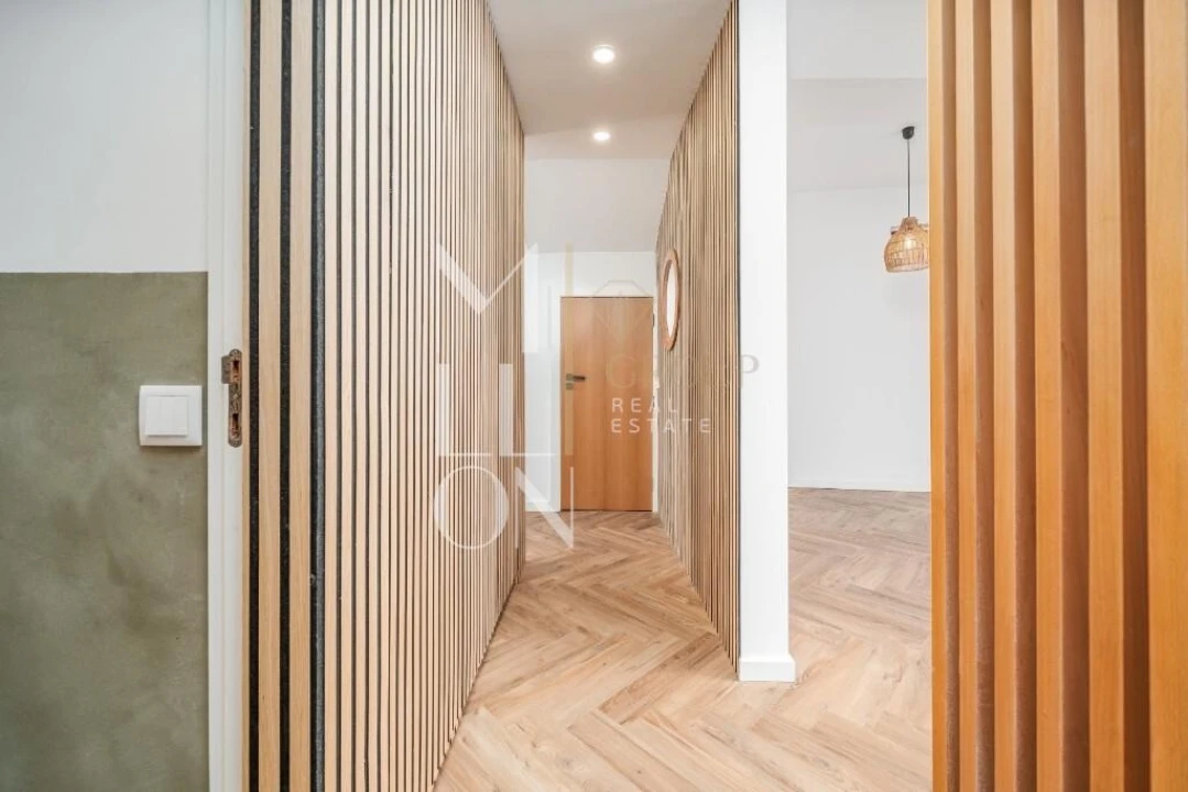 Apartamento T2 para Venda em Olhão Foto 31