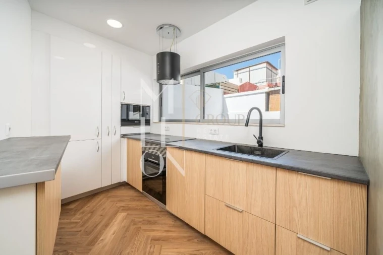 Apartamento T2 para Venda em Olhão Foto 7
