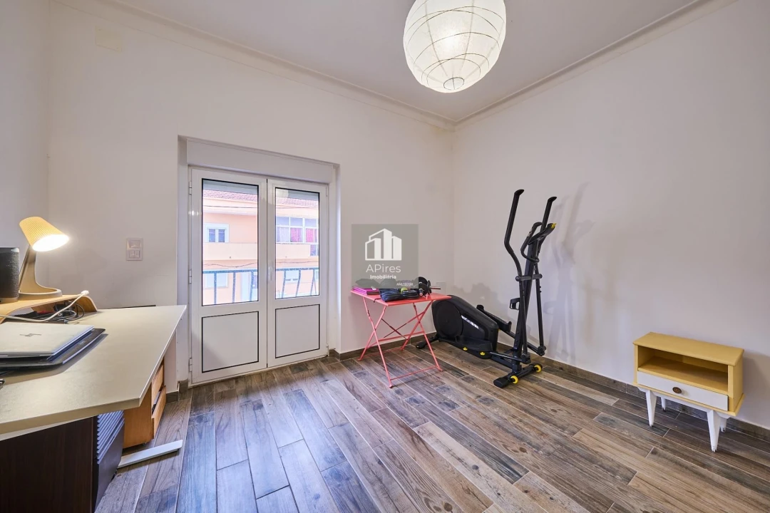 Apartamento T3 para Venda em Almada, Cova da Piedade, Pragal e Cacilhas Foto 8