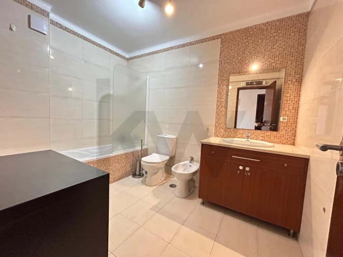 Apartamento T3 para Venda em Rio Maior Foto 12