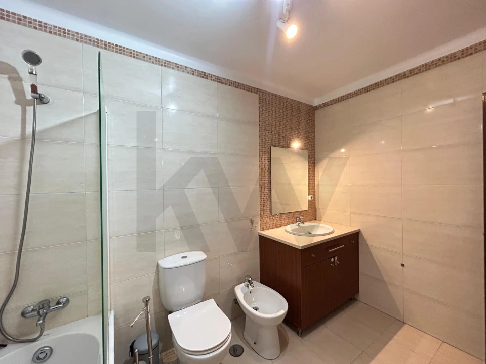 Apartamento T3 para Venda em Rio Maior Foto 14