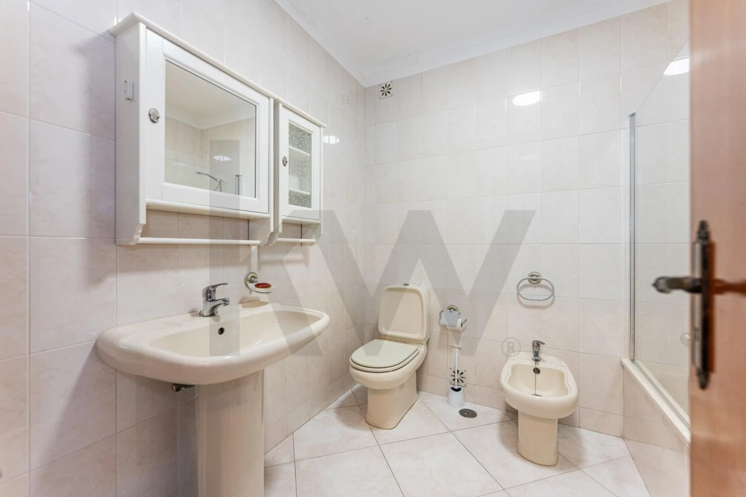 Apartamento T2 para Venda em Vila Praia de Ancora Foto 25