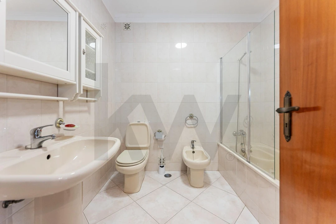 Apartamento T2 para Venda em Vila Praia de Ancora Foto 27