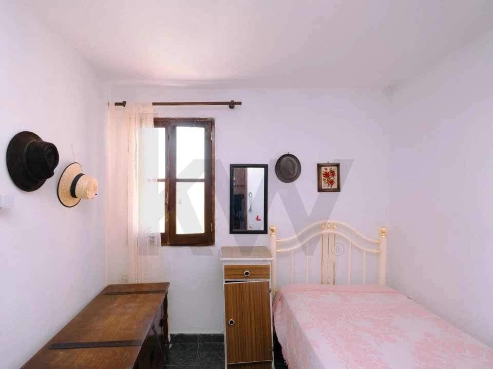 Moradia T3 para Venda em Abela Foto 15