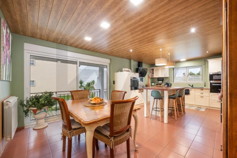 Moradia T5 para Venda em Febres Foto 5