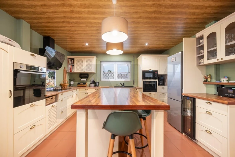 Moradia T5 para Venda em Febres Foto 7