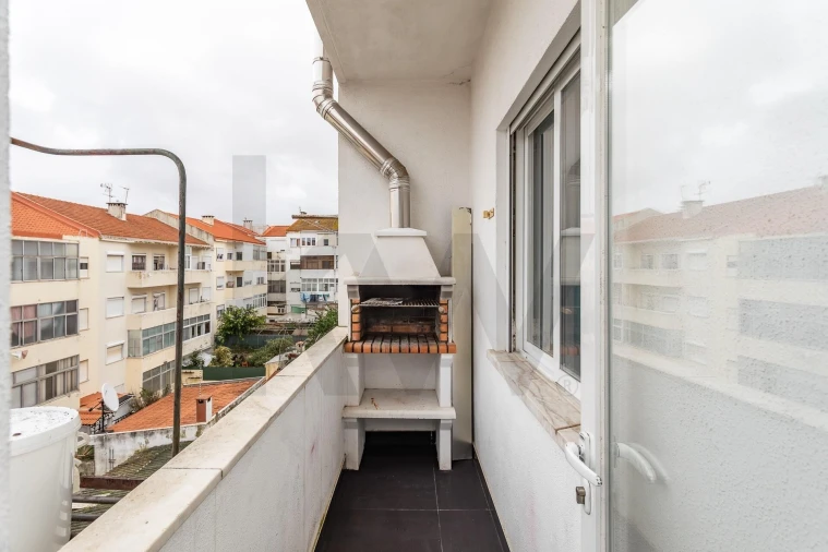 Apartamento T2 para Venda em Seixal, Arrentela e Aldeia de Paio Pires Foto 4