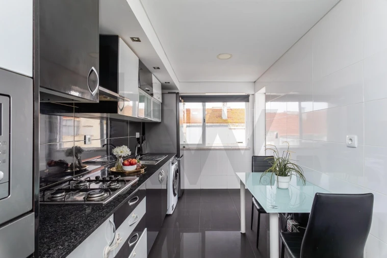 Apartamento T2 para Venda em Seixal, Arrentela e Aldeia de Paio Pires Foto 1